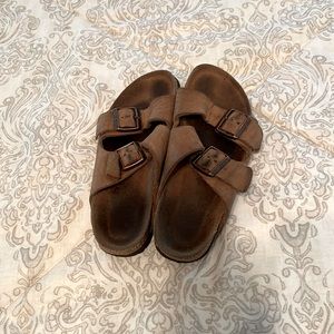 Birkenstocks - size 37 (equivalent to a 6) - used condition